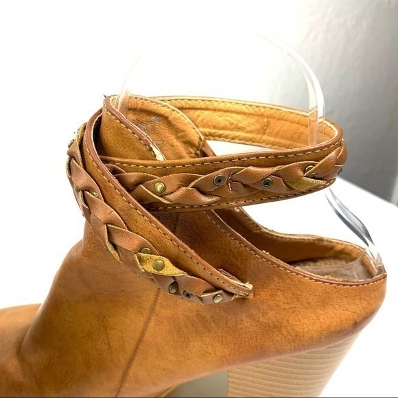 MI.IM Swanky Tan Braided Heeled Mule Backless Bootie - Picture 8 of 12